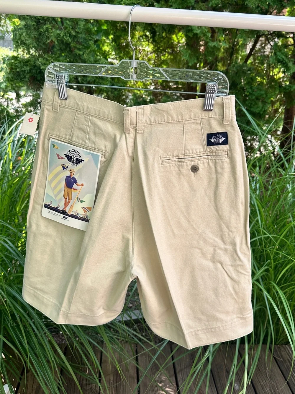 NWT Vintage Levi's Dockers Men's Khaki Flat Front Cotton Shorts Style 30480-6121